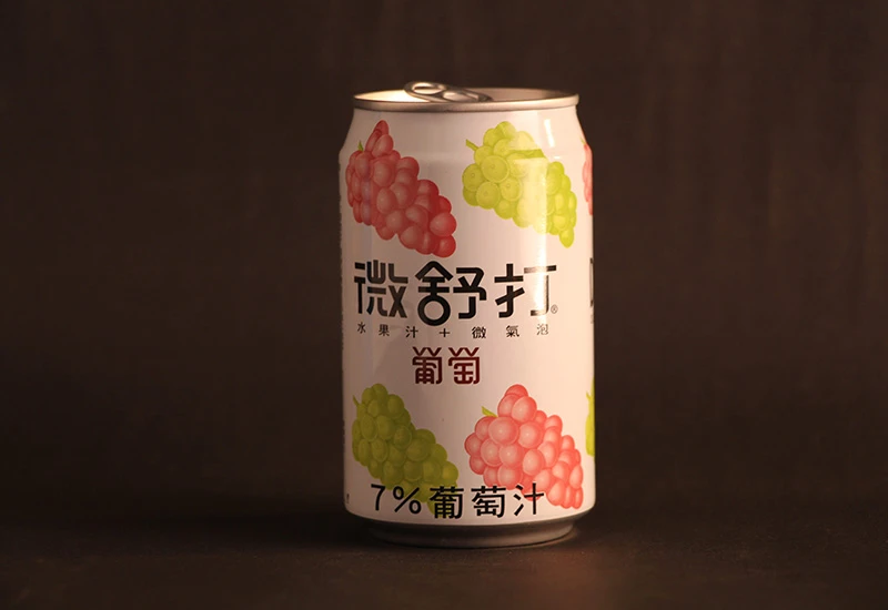 偏暖色調的易開罐攝影